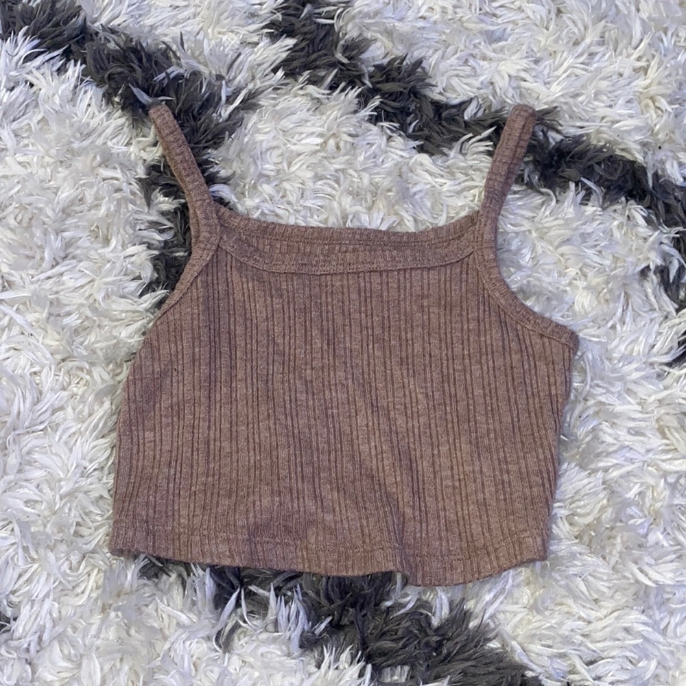 Crop top.